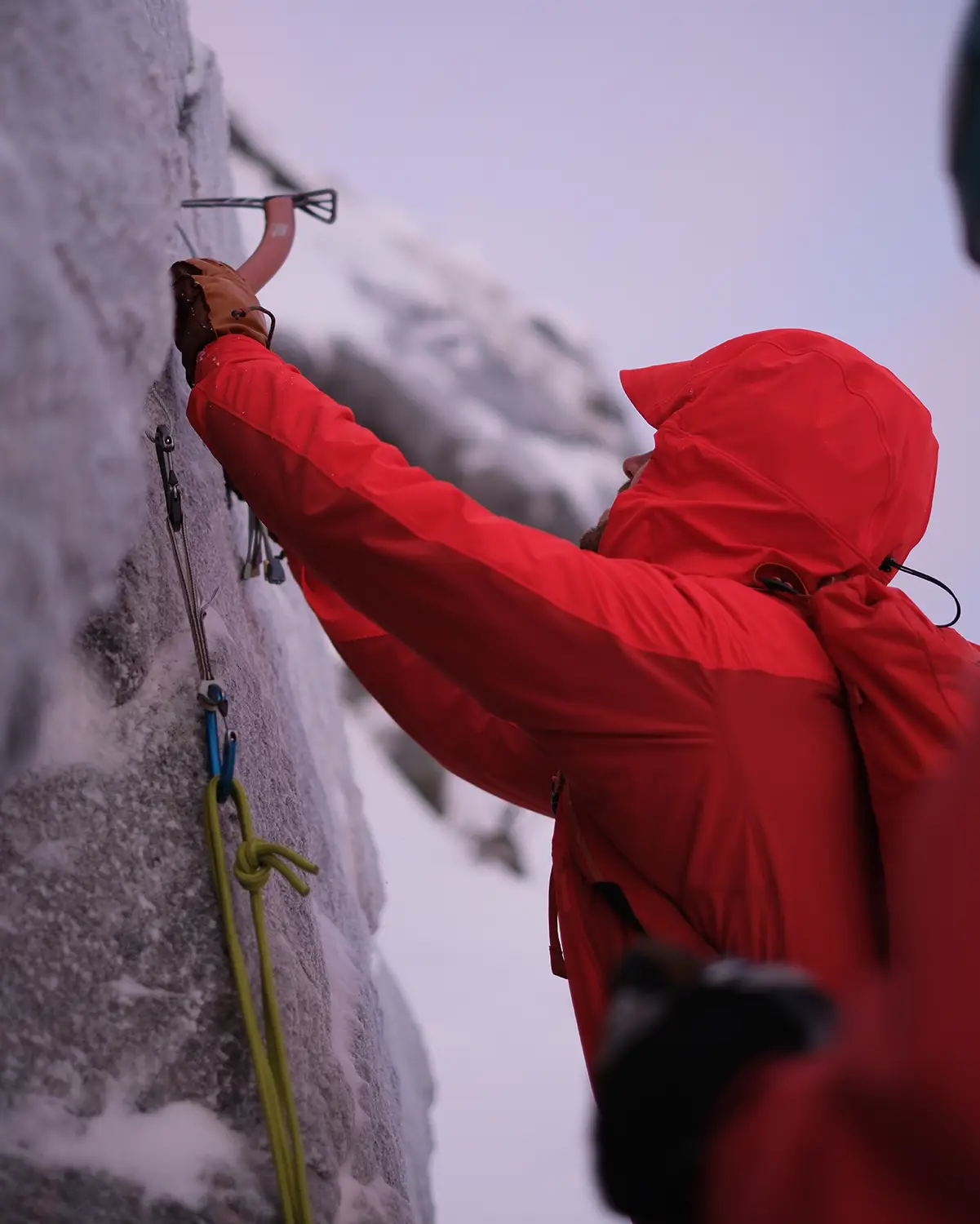 Halvårskurs. Det komplette kurs - skredkurs, klatrekurs, isklatring i Lofoten, Lyngen, Stetind og Chamonix.