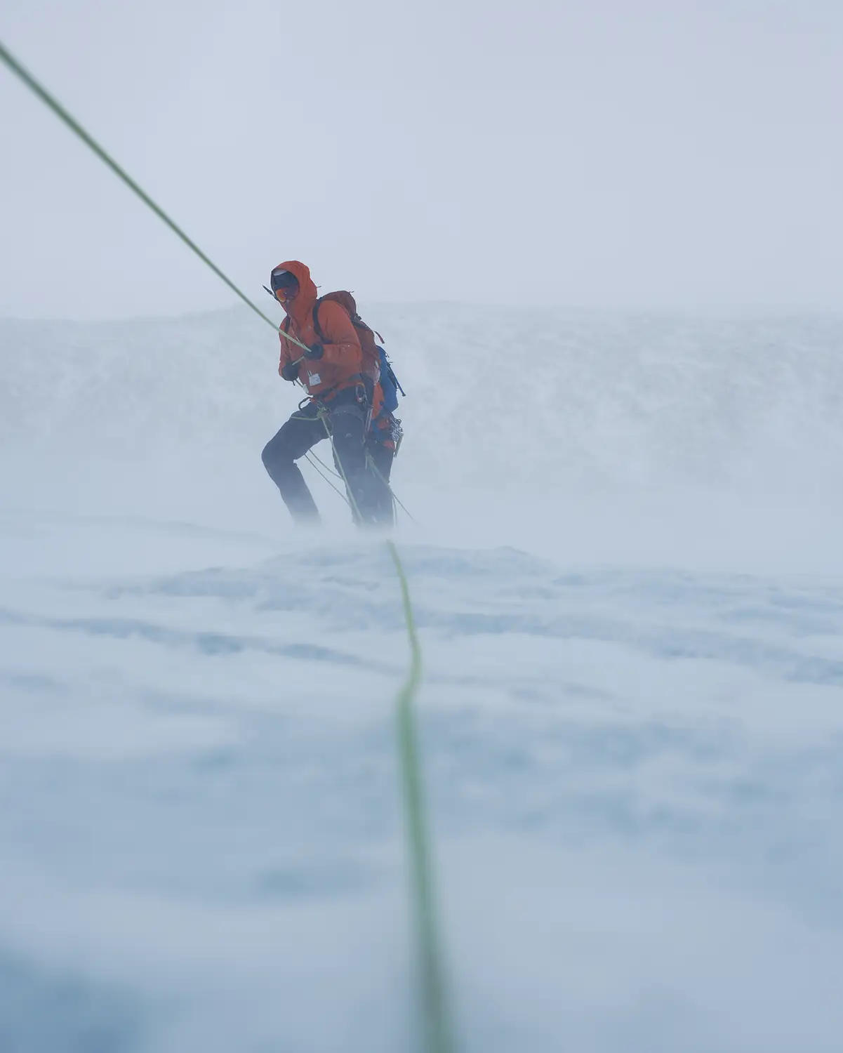Halvårskurs. Det komplette kurs - skredkurs, klatrekurs, isklatring i Lofoten, Lyngen, Stetind og Chamonix.