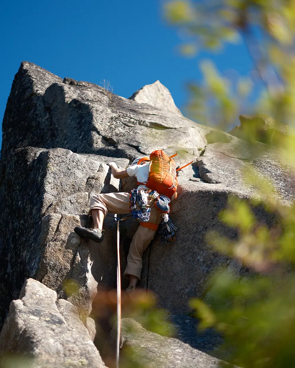 Halvårskurs. Det komplette kurs - skredkurs, klatrekurs, isklatring i Lofoten, Lyngen, Stetind og Chamonix.